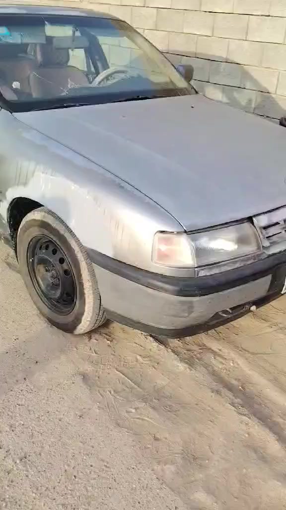 السلام عليكم اوبل فكترا موديل 90 محرك 1800 كير اوتوماتيك السياره بلاديه تخم تاير جديد ما ناقصها كلشي العنوان الرمادي للاستفسار الاتصال على الرقم ***********
