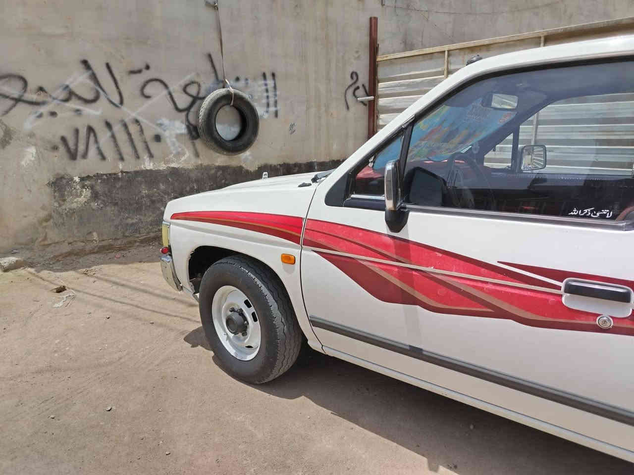 السلام عليكم
نيسان خليجي سياره بيها بارد بجاملغ فقط وجاهزه من جميع النواحي رقم انكليزي باسمي مكينه كير اوتو بلادي 
السعر 75 وبيها مجال
للاستفسار // ***********
