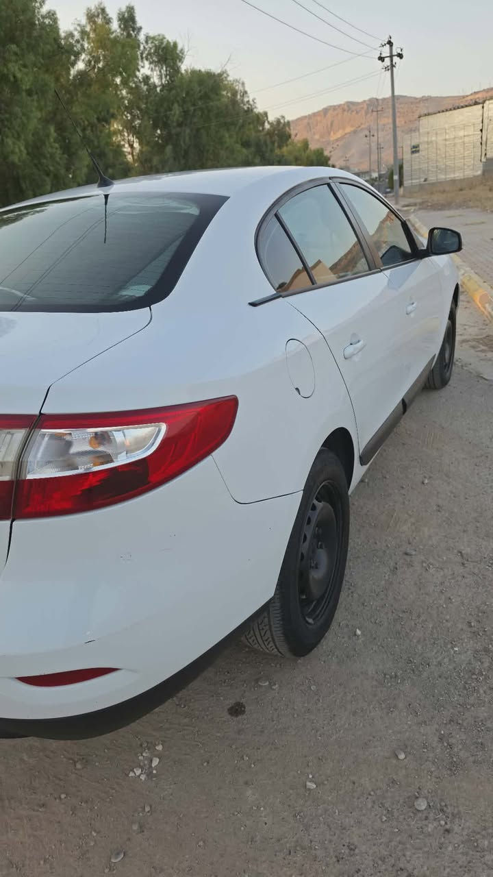 ڕینو فلونس ٢٠١٦
کارەبای و تەقە و ڕەقە بەشەرت 
مەکینە و گێڕ بەشەرت 
بۆیاخی نیە 
سەنەوی  تا ٢٠٢٩

*********** ڤایبەرو واتس ئەپ

