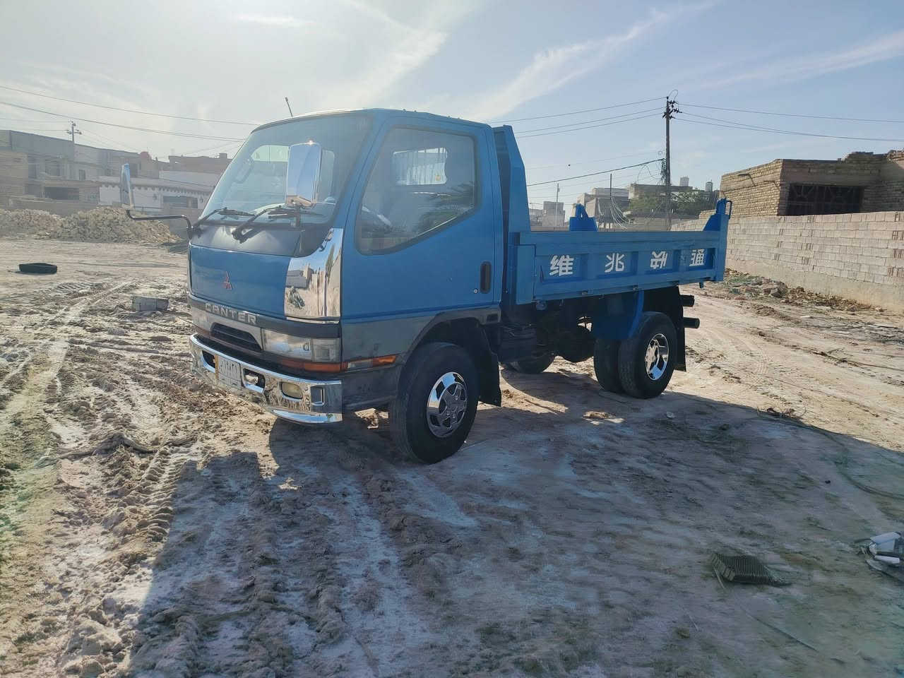 السلام عليكم كنتر للبيع فحل بلادي قلاب موديل 93 بصره سنويه لغاية 28 عنوان نجف كوفه ***********
