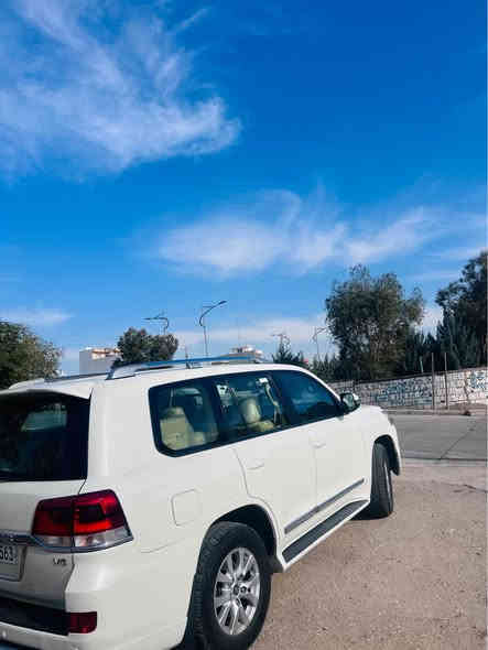 للبيع تويتا لاندكروزر جكساره موديل 2016 مواصفات  بريم  بصمه 3 مقاعد محرك V6 سلندر شرط لاصرف لا بخار  كير اوتوماتيك وعادي  ماشيه. 105 الف كيلو حقيقي سلايت روف طكتين دبل شاشه داخليه كامره ثلاجه وتبريد مركزي 3 قطع ❄️ ثلج بدون صبغ او ضرر و شخط مكفول كفاله عامه سياره كلين  سياره جاهزه بمعنه الكلمة مكفوله كفاله عامه وللاستفسار ازيد هاذه رقمي سعرها 482$  (***********) او (***********) السليمانية
