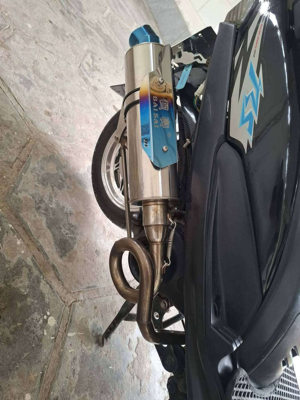 صالنصة حلزونية للبيع مشدودة مرة وحدة
المكان: الديوانية حي الجامعة السعر: 55 وبيها مجال 
***********
