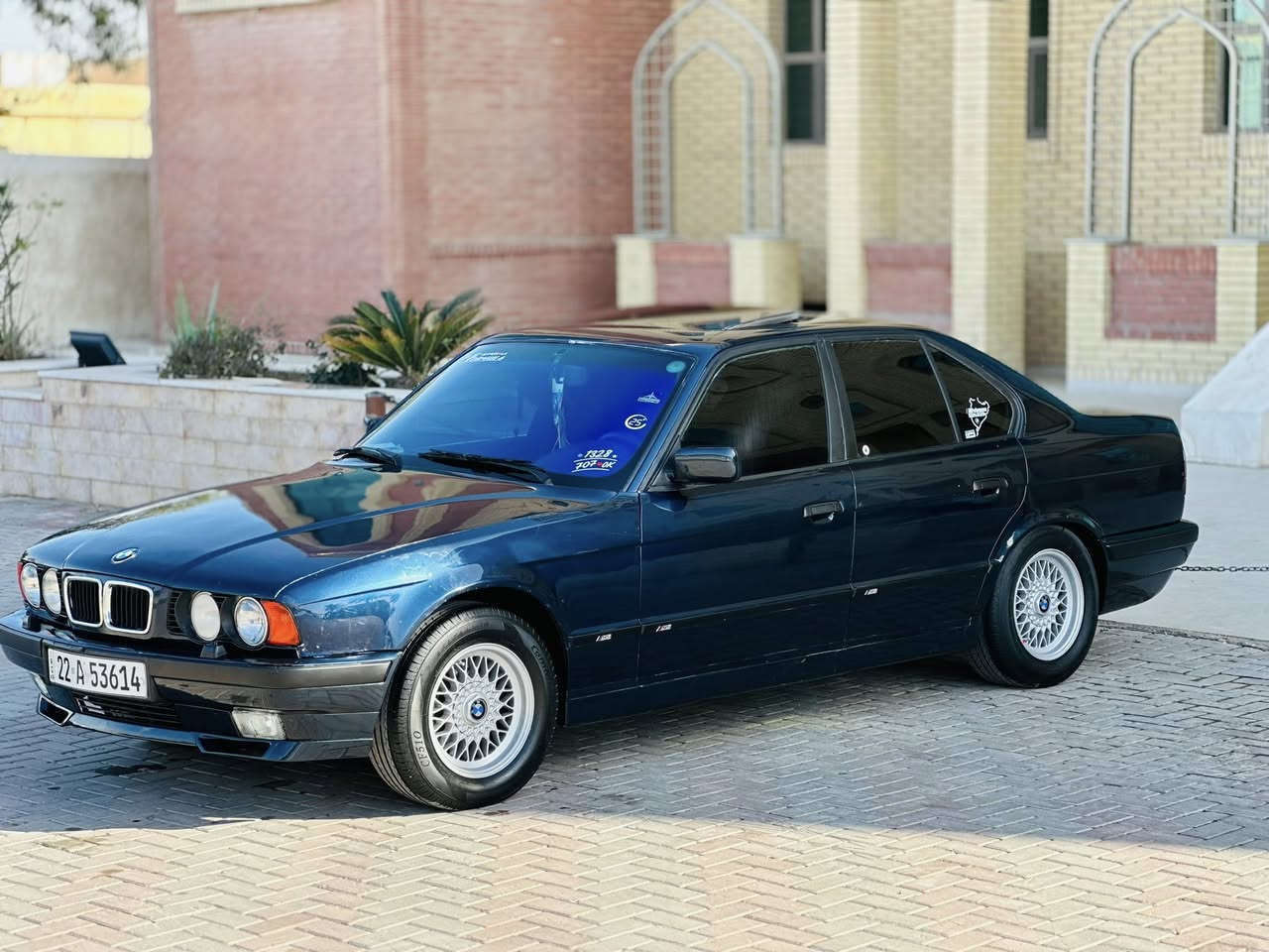 السلام عليكم للبيع بي ام موديل 1993 محرك مسكر شرط كير وتماتيك شرط صدر امامي خلفي جديد تخم تاير جديد ويل خليها جديد السيارة بلاديه صبغ عام جماليه بدون حادث رقم اربيل سنويه جديده 2027 هزه جديده السياره بلاديه شرط غرفه جلد اصلي بجم عريض سلايت ريموت تشغيل تبريد ثلج 🧊 السعر 65 وبيه مجال مكاني تكريت ***********
