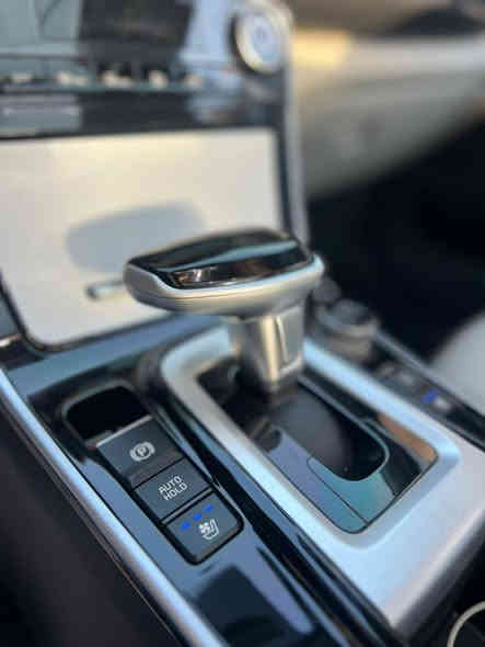 السلام عليكم 
للبيع كيا سيليتوز 2024 وكالة خليجية تو كلر فول مواصفات 1/1 بانراما كشنات تبريد كشنات جلد كشن كهرباء داخل ابيض مري شفطوباقي التفاصيل معروفة السيارة ب اسمي تحويل مباشر شوكت متريد  ومكفولة كفالة عامة من التبديل وصبغ وبارد فقط رصعات 2 بلجاملغ الخلفي وبلباب جداً بسيطات وعلى وضعهم ما مبينات 
مكان السيارة بغداد حي الجامعة السعر 168 ورقة وبيها مجال جداً بسيط 
للاستفسار اكثر 
***********
