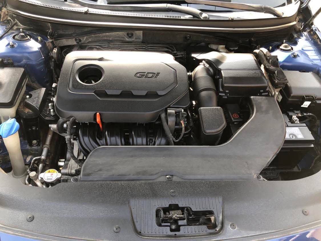 سوناتا 15 امريكي كفالة عامة بارد شبر مقدمة البنيد ماشي 85 الف بغداد باسمي تقرير غرق نسبة بسيطة جدا بدون ي گلوب وع ايدنا حجر اصلي شرط السونار وبالعافية ع ياخذهه *********** 
السعر 120 بيهه مجال مكفولة كفالة عامة من ي عطل كهربائي
