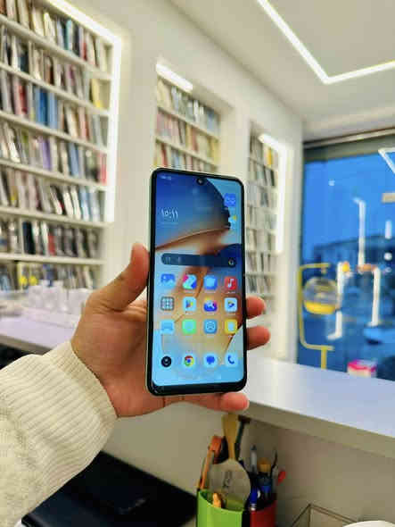 السلام عليكم🌹

جوه السوكك 🔥🔥

هاتف ريدمي نوت 12c

ذاكرة 256 

شحن مايصرف كل زين 

هاتف بي فطر خفيف جداِ بل شاشه وشاده لاسق حمايه 

مامئثر ب اي شــي استخدام كلش حلوو

هاتف كله شغال اتصال خطين تصفح تصوير صوت 💯

كامل الهاتف على 24 حبايه 100‎%‎

السعر 75  الف فقط  🔥🔥

معه هديه لاسق حمايه + كيبل اصلي ❤️

متوفر لدينا مركز كولدن ستور ✨

الرمادي التاميم شارع النخيل مقابل قاعة روز لاين 📍

*********** ليث هيثم ☎️ 

حياكم الله🤍🤍
