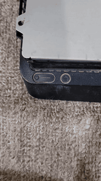 سلام عليكم بلي 4 سلم عاطل عاطل فحم مادري بي شنو من عطل وتركنا لجهاز ميوصل صوره يضل هيج مثل ماموضح بل فديو وميعرض ابيع فحم بدون ملحقات ولكفر تعبان وبي كم برغي مفتوح من فوك ولوك هوه لجهاز ابيعه فحم مو تكلي طلع هيج بي سعره 75 قفل وتوصيل موجود ***********
