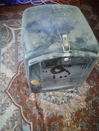 صندوق دلفري للبيع مستخدم اسبوع فقط قيم واخذ 07803034535