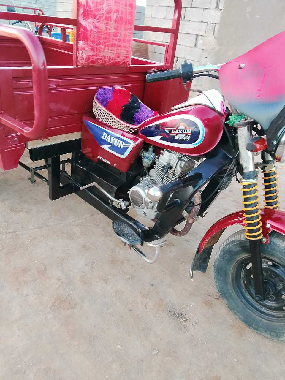 سلام عليكم ستوته للبيع موديل 20اوراق اصولي نضيفه  ستوته نضيفه وجاهزه ماا عيزه برغي المحرك مكفولل تخم تايرر جديد كهربايات جديده شاصي مكفول من الحيم والفطرر(( العنوان واسط الحرار منطقت المزاك)) سعر خاص  ***********//////////////***********
