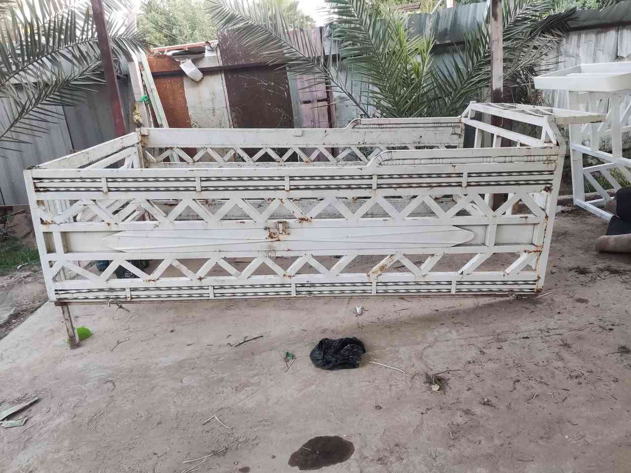 السلام عليكم محجرات كيه بنكو للبيع سعره الواحد 150قفل من لاخير مكانهن نجف ***********
