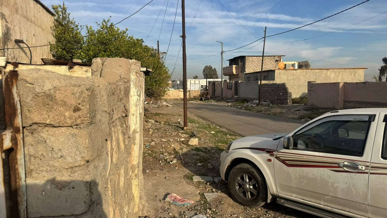 بيت بحساب ارض 
للبيع حي الطيران 
قرب مطار الموصل 
المساحه 500
للاستفسار الاتصال 
‏‪ 0751 729 3820
‏‪0770 178 4147‬‏
