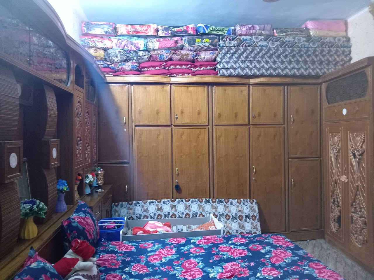 سلام عليكم
عندي غرفه مستخدمه للبيع الي يحب يتواصل وياي ع هاذه رقم واتساب وتصال 
***********
