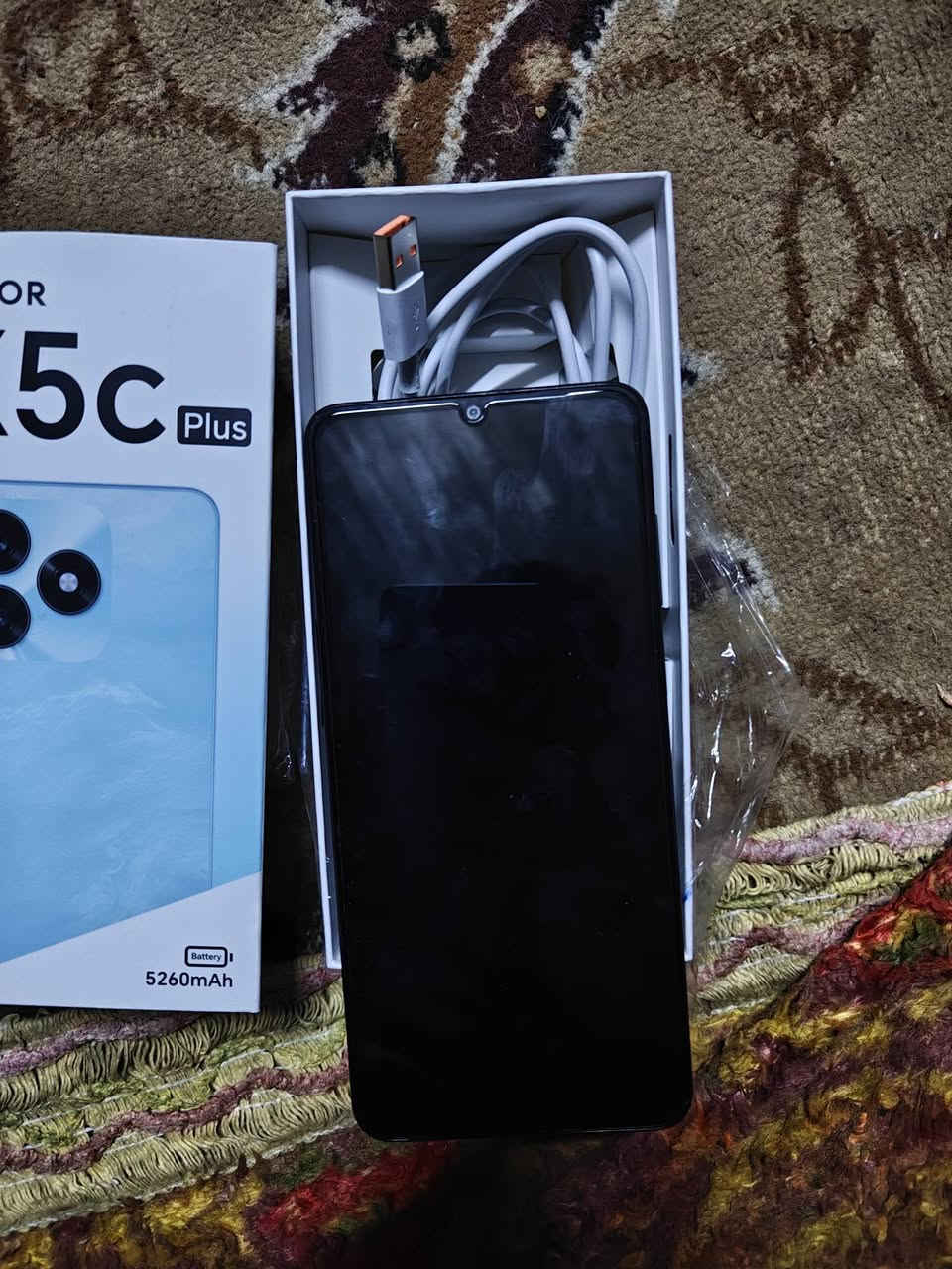 السلام عليكم موبايل هونر اكس 5للبيع مستعمل يومين فقط السعر 110 مكان موصل


**إذا كنت صاحب هذا الإعلان وتريد حذفه لأي سبب، رجاءا أرسل رسالة إلى الدعم الفني**