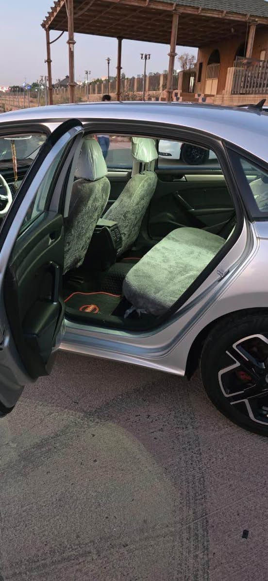 سلام علیکم 
سیارە للبیع فوکس واگن 
باسات 2020 نص مواصفات 
سعر((135))$ و بيه مجال للطيبين 
لون رصاصي 
محرك 5 بستن مرغوب 
كيرو محرك بشرط 
سيارة مصبوغة حزام بدون حادث 
بيه شبر بارد ممصلح 
سيارة تكسي دوبي 
تايرات و وياله جديد 
سيارة مابيه دينار مصرف 
سنويه و رقم جديد بسمي 
شرط التحويل رقم اربيل دولي 
مكان السيارة كركوك داخل المدينه 
للأستفسار : ***********
رقم عليها واتس اب كركوك, العراق
