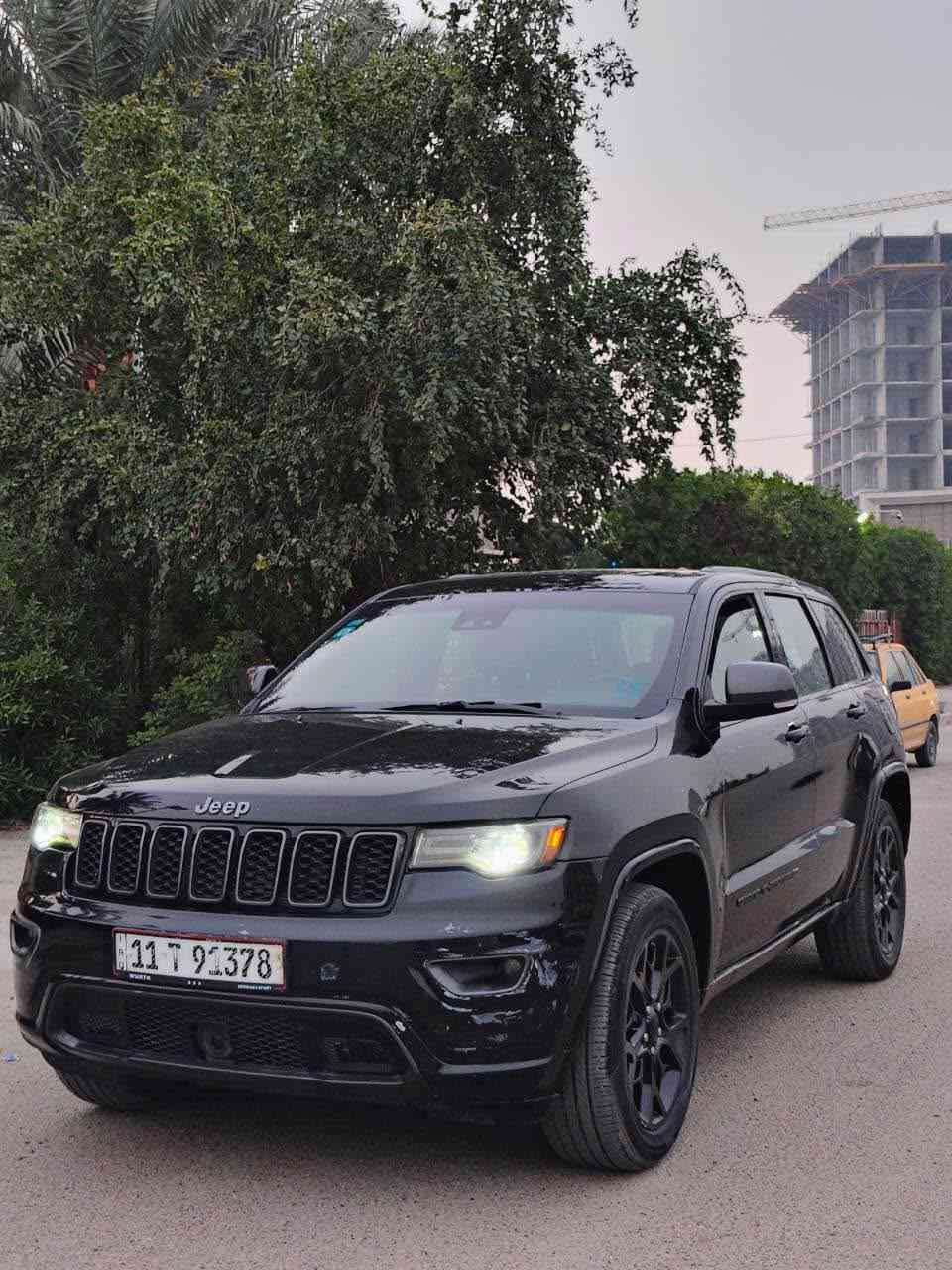 سلام عليكم 
جيب لمتدد 2021 فول مواصفات 
ماشيه 85 كيلو  
بنوراما 
تدفئه تبريد كشناات 
كشن خزن 
ستيرن كهرباء + تدفئه 
اوتو بارك 
جنطه كهرباء 
تشغيل عن بعد 
مكينه 3600 
حساسات امامي خلفي

بعد مواصفات لمتدد معروفه  

صبغ 4 قطع بدون دواخل لاشاصي ولا لغد
مكينه كير صدر مكفول 

مكاني بغداد سيدية

السعر 235 $$ 
*********** بغداد, العراق
