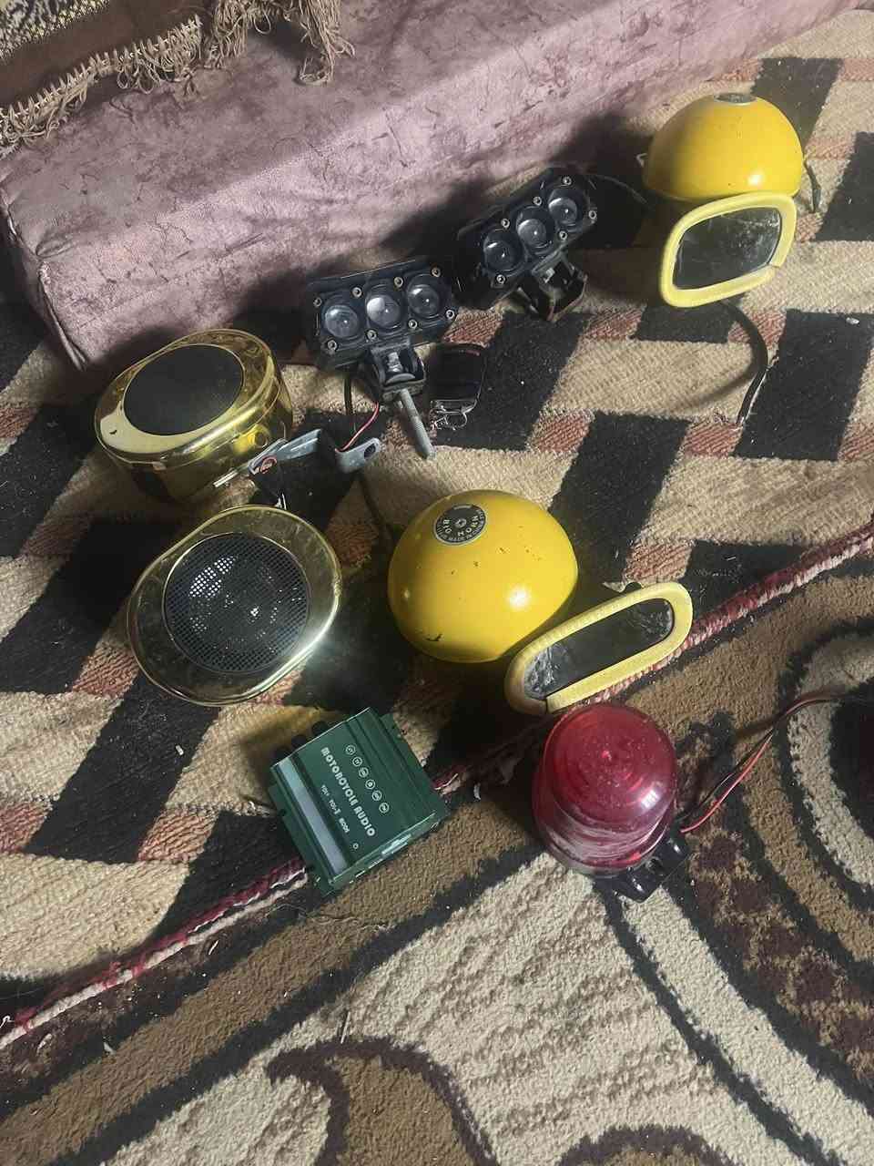 سلام عليكم غراض جنبزه هورنات وفتل بومات انبيثري  ايطار يصير علي لايت سعرهن 75قفل
***********
