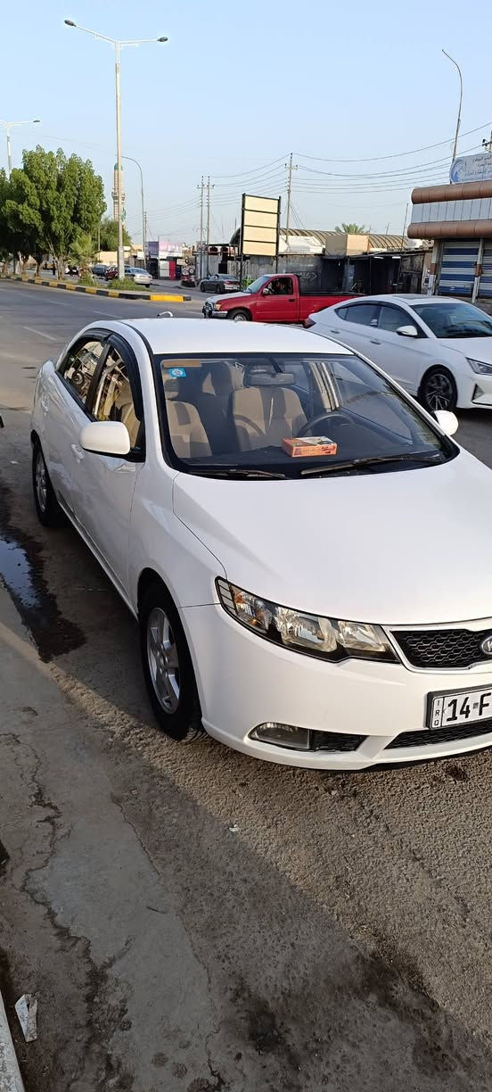 السلام عليكم

للبيع فقط
Kia Cerato 2012 خليجي

رقم بصره بأسمي تحويل 

كفالة من الضربة والصبغ

مكينة وكير كفالة

تبريد شغال 

كهربائيات كامله 

شاشه وكامره توني شادهن 

بيها ملاحظات “شوف العين

السنوية نافذة لغاية شهر 6 / 2027

أدامة عامة قبل أسبوع سياره جاهزه 

السعر: 100 قابل للتفاوض البسيط

العنوان: البصرة – المعقل
📞 ***********
