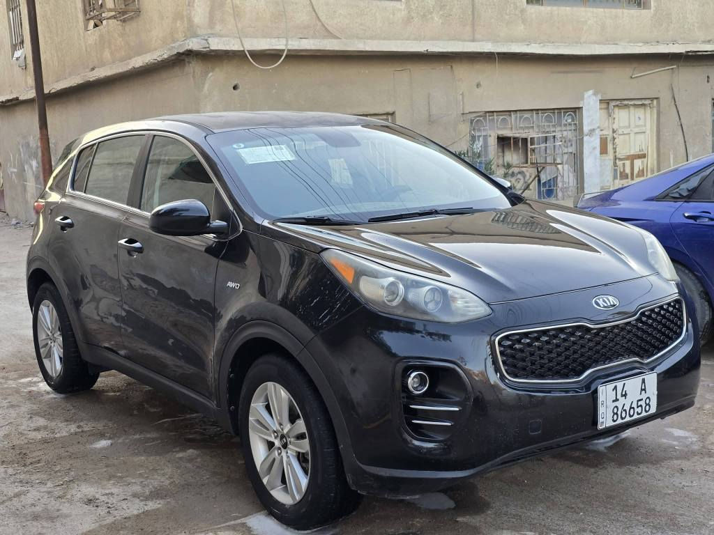 كيا سبورتاج موديل 2017
كفالة عامه من ضربة 
وارد امريكي رقم بصره شرط التحويل ثاني يوم 
السيارة بيها هزه والهزه ما منتهيه 
ماشيه 90الف السعر 137 للبيع فقط 
السيارة بحالة ممتازة وما ناقصها شي 
للاستفسار الاتصال ***********
اعتذر عن المراوس فقط بيع مستعجل وشرط التحويل الزبير, البصرة

