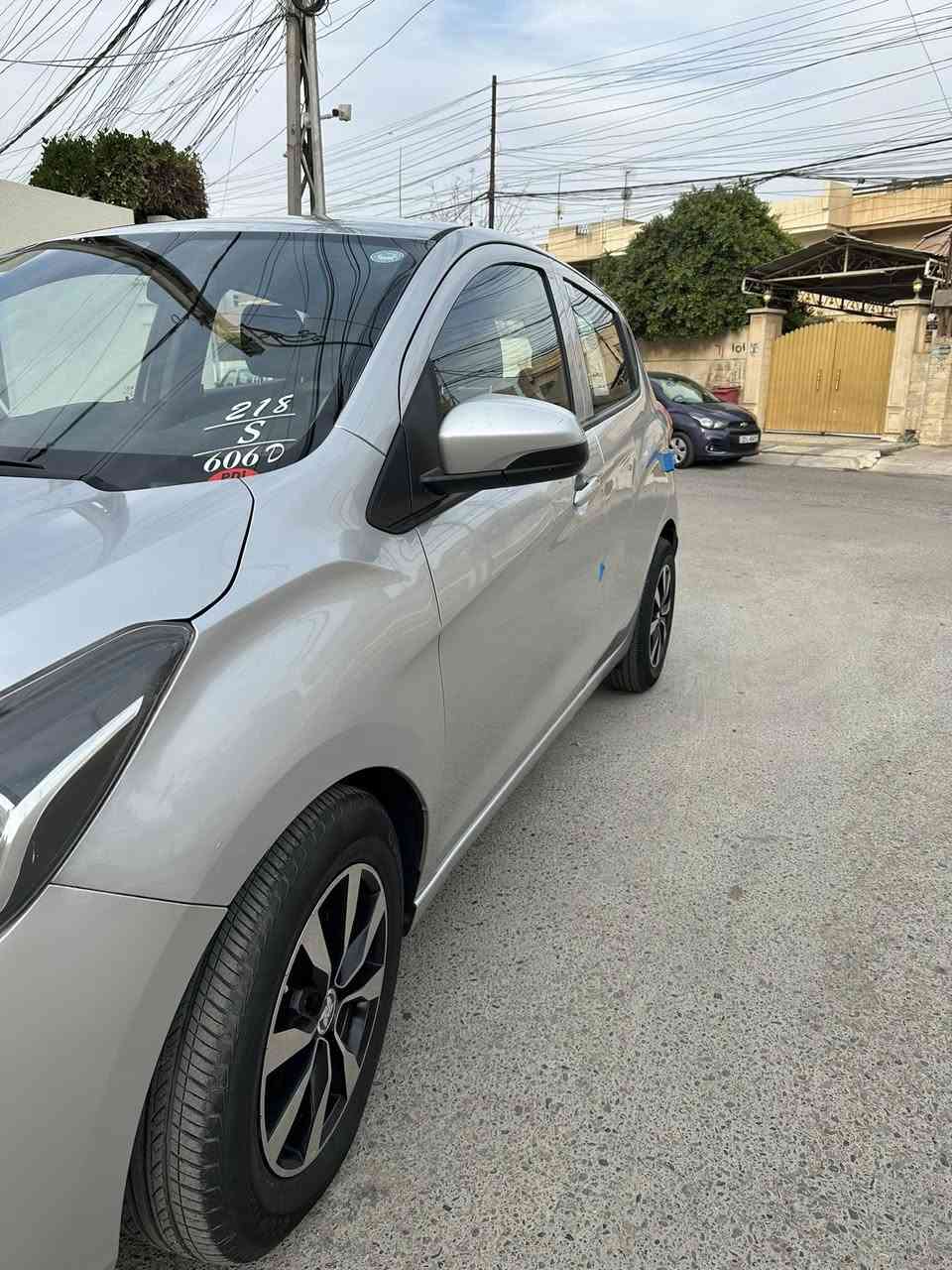 للبيع
سبارك مديل 2018 ماشي 80 بدون قطرة صبغ بيها بارد جاملغ سائق وباب خلفي بأسمي تحويل مباشر 
السعر 90 ومجال بسيط تواصل خاص او*********** 
مكاني موصل
