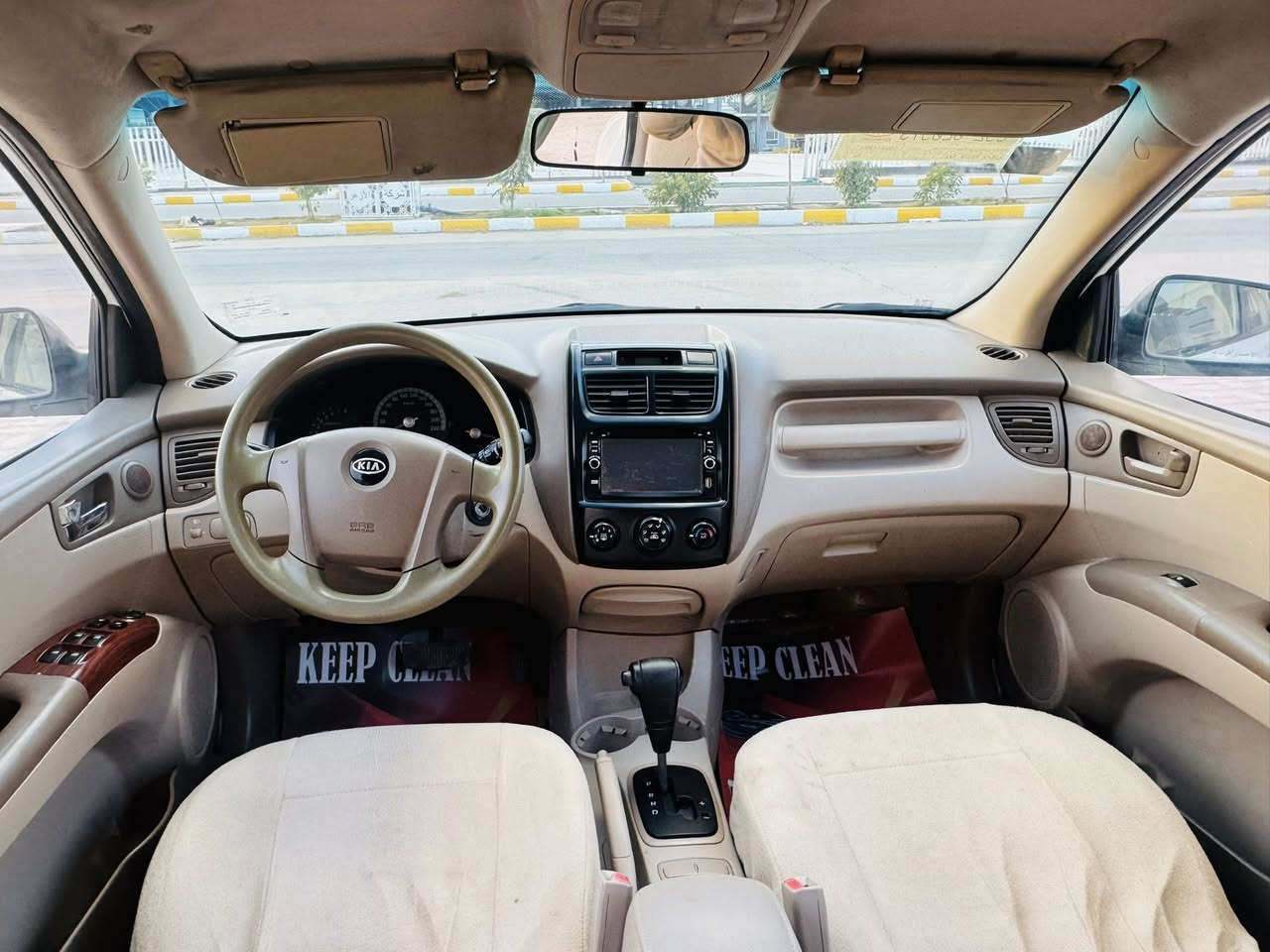 اللهم صلي على محمد وآل محمد 🧿
كيا سبورتج 2009 خليجي 

ماشيه 180 حقيقي 

رقم بصره نكليزي ب اسمي شخصيا 

سنويه جديده لحد2031

مكفوله من ضربه وتبديل والخياس والبارد عدا رش تجميل بين البيبان صفحه اليمنه اثر شخط بسيط 

محرك 2000 دوش مكفول من كلشي شرط 

مواصفات ABS شاشه كامرا دسك امامي وخلفي أواكس داواخل لونين بيجي بلاجكتورات  وعسلي تبريد ثلج تخم تاير جديد كير ومكينه بلكارتون 

كهربائيات وحداديه ومكينه وكير كلها كفاله ع وضع الشركه شرط

سياره جديده وجاهزه وبيها تراي كلش حلو 🧿

مكاني ناصريه مركز 

السعر 123وبيها مجال 

الاتصال ***********
