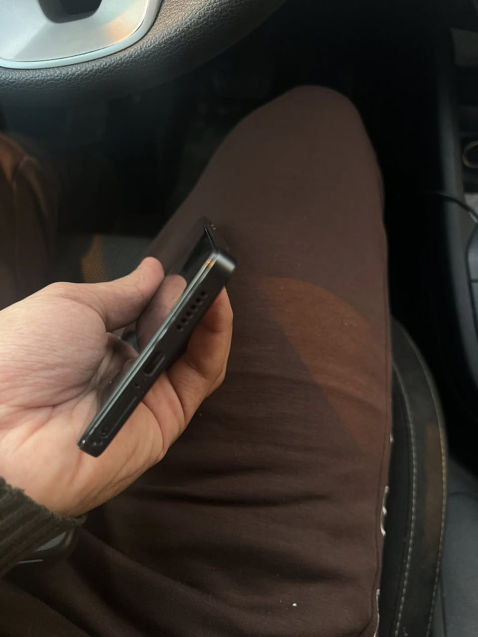 ريدمي نوت 14 
بطاريه 5500 عملاقه 
بعده بالضمان اخذته قبل شهرين او 3 
جهاز بعده جديد بس اريد اخذ ايفون 
سعره 200 بي مجال مكاني الامين *********** واتساب او خاص
