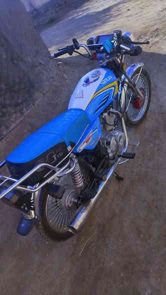 السلام عليكم
للبيع دراجه تايكر 24  

مكفوله من كلشي محرك مامفتوح كهربائيات كله شغاله 

دراجه 5 كير مو 4 

السعر 750 بيه مجال قليل 

مكاني / الديوانيه / قضاء سومر 

***********
