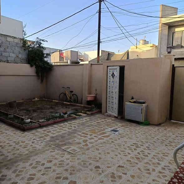 دار للبيع حي السماح خلف بنزيخانة المشاعل سند سكني ملك صرف 

👈مساحة الدار بالسند ٢٠٠ متر واقع حال
٢٢٠ متر 
👈الواجهه ١١ متر

☀️ الاتجاه شمال شروق ابتدائي 

1️⃣  طابق واحد ثلاث غرف نوم  وهول واستقبال ومطبخ  وصحيات وكراج  تواليت خارجي وبيتونة

👈 السعر ١٧٠ مليون وقابل للتفاوض 

📌 موقع الدار موصل
 الجانب الايسر حي السماح  خلف بنزيخانة المشاعل 

👈.      الذهبي للعقار والمقاولات 

     تصميم 🔥أشراف 🔥تنفيذ 🔥ترميم

✅ للتواصل

📞 *********** الحاج سعدالله أبو سيف
📞 ***********

📞 واتساب *********** ابو حسن 

📞 واتساب ***********

⭕ يمكنكم إرسال عروضاتكم وطلباتكم عبر الواتساب من خلال الرقم المثبت أعلاه
⭕ للمزيد من عروض العقارات يرجى الدخول إلى الصفحة
⭕ لتصلك جميع العروض : إعجاب + متابعة + المفضلة
📌 عنوان المكتب موصل الجانب الأيسر حي الصديق سايدين مرطبات البحرين قرب شارع ٢٠ وجباية كار
