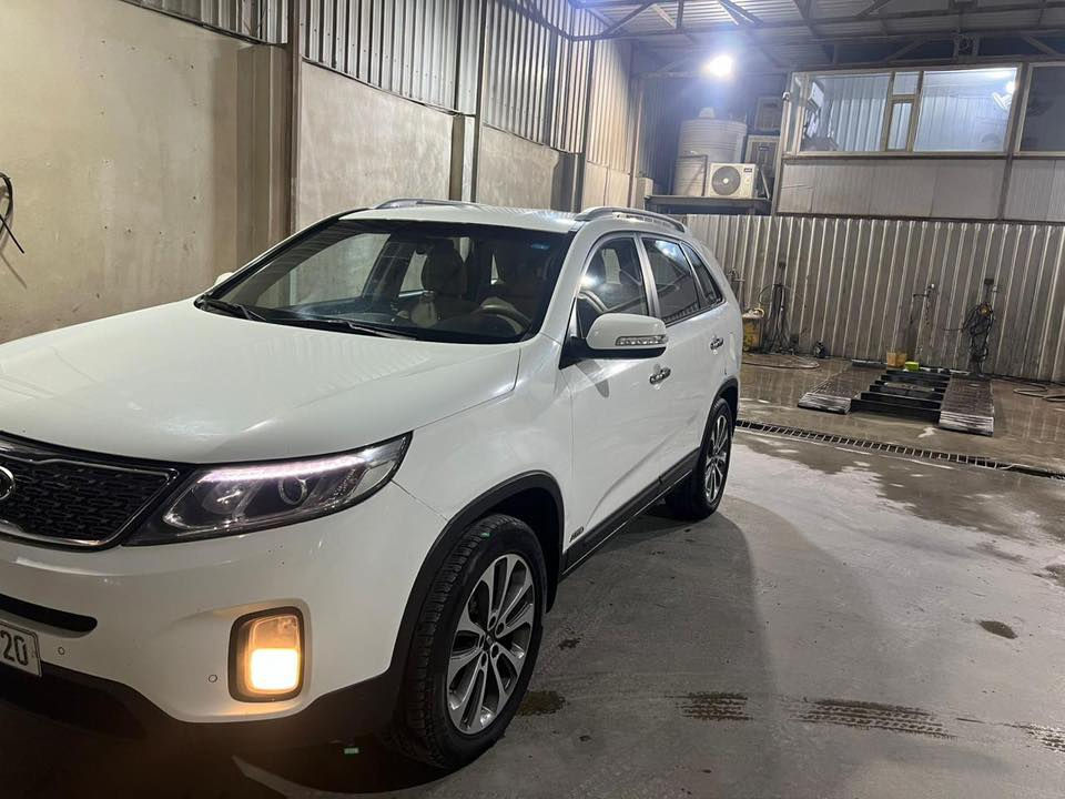 كيا سورنتو خليجي موديل 2015 فول مواصفات عدا البنوراما
رقم بغداد الانكليزي باسمي تحويل مباشر 
فور ويل
سبعه راكب 
محرك اربعه سلندر دووش ٢٤٠٠
ثلاث قطع تبريد 
بصمه تشغيل 
بصمه أبواب 
بصمة سويج عدد ٢
اشاره ترحيب
يدات نيكل 
دواسات 
حساسات خلفي امامي
كاميرا خلفية 
إشاير بالمري
لد امامي خلفي بالاضافه كشاف امامي
تحكمات ستيرن جهتين
كشن السائق كهرباء 
السيارة مكفوله من الصبغ والتبديل 
گير ومحرك خير من الله
مكان السياره الفلوجه
سعرها ١٩٠ 
رقم صاحبها 
***********
***********
