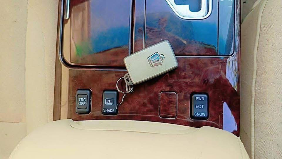 ادوات ادوات شاهينه موديل 2007 كصتين

3 دكم

6بصمات

سيارة جديدة وجاهزة من تبريد من تدفئة من كلشي شنو بالك جاهزة للأخير 

العنوان البصرة 

السعر 40

***********
