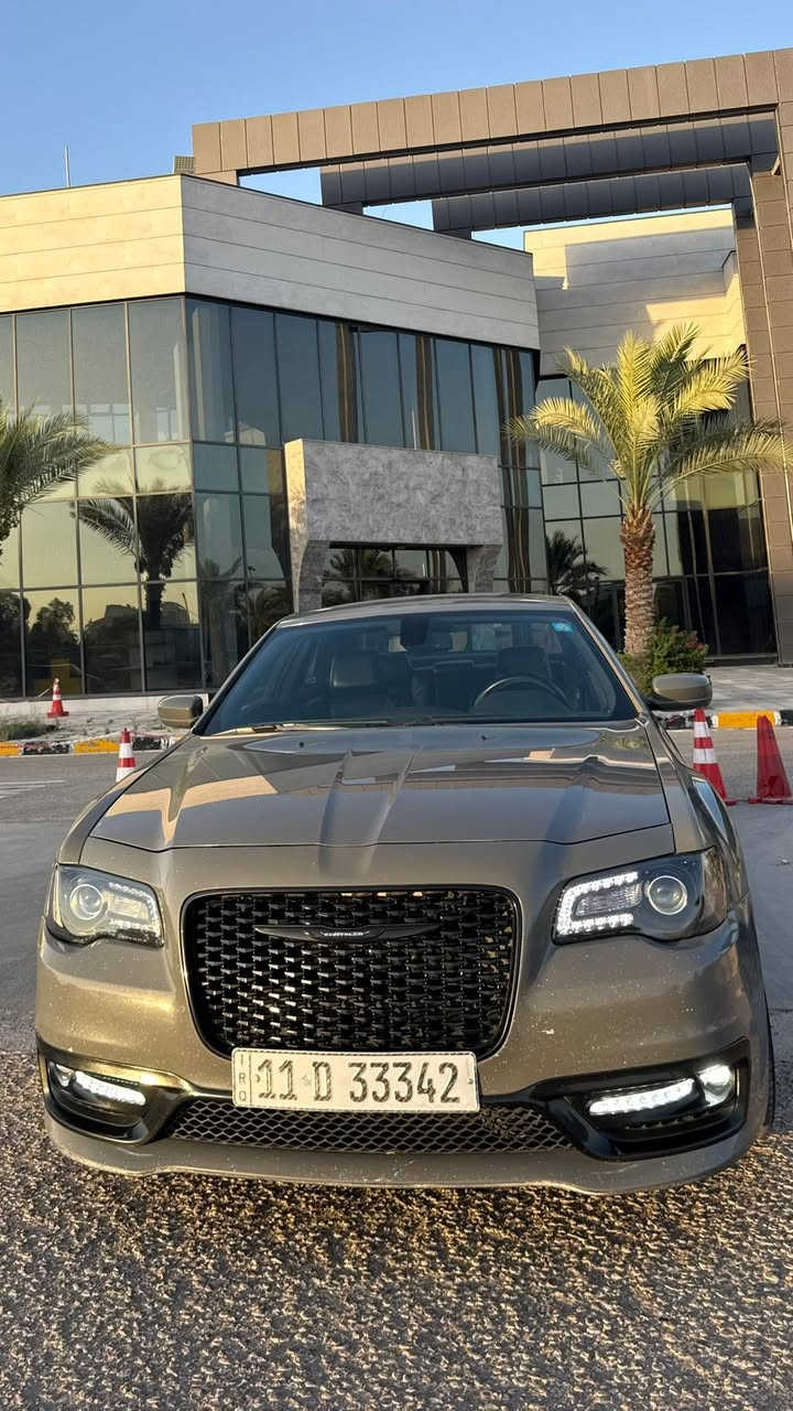 اوباما  للمراوس برام 
محرك 3600
ماشيه 160 
السيارة سليمة لا لغد ولا شاصي ولا ايرباك 
فول مواصفات ال S

السعر 215 
للاستفسار ***********
