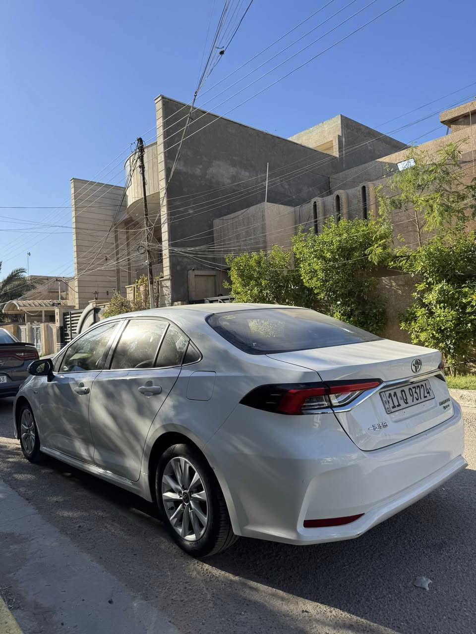 كورلا 2024 هايبرد 
السياره نضيفه جداً استخدام شخصي 
مكفوله كفاله عامه داخل جلد بصمه فتحه 
هاند بريك بصمه اوتو هولد وبقيه المواصفات المعروفه 
ماشيه 32 
السعر 146 وبيه مجال بسيط 
المكان بغداد الغزاليه 
الرقم ***********
