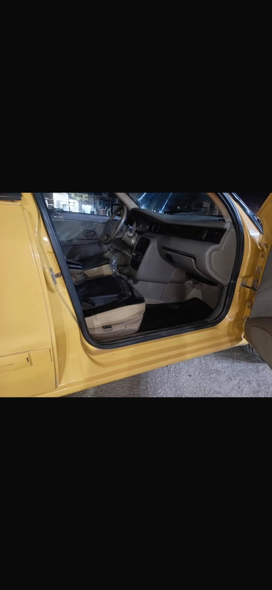 السلام عليكم سمندسورن 2011 كير مكينة مكفوله حدادية  جديده مصفره هيئه وغرامه بدي مكفول من ضربه وصبغ مبدل جاملغ امامي ايسر اثر خياس 
السعر 27
***********
