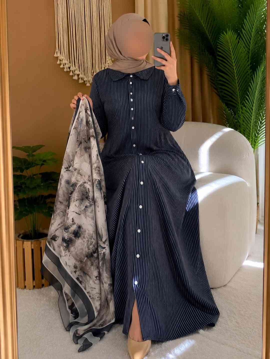 ازياء فاتنة
فستان جينز مقلم  مع الشال هدية 🎁 
موديلات فاتنة… ماتتفوت 
حصراً من ماركة فاتنة 
• مع الشال هدية 🎁 
• طول الفستان 160 سم 
• تفصيله مريحة فصال فخم 
• تنطي مظهز انحف باللبس
• ⁠ ✨
قطعة تبقى وياج سنين وما تبطل موديلها 👌

متوفر حالياً بكمية محدودة
راسلينا خاص واحجزي بسرعة قبل النفاذ 💌

#ازياء_فاتنة⁩⁩
قالب راهي 
___________________________ 
🖊️ االــخـــــــاامــة :- 
جينز صيفي مخطط مقلم :- مـטּ الجينز الممتاز المستورد قماش انسيابي وليس جاف ملمس ناعم جداً وصيفي مايحتاج كوي بس شي بسيط 
❥❥ ─── ❥❥❥❥ ─── ❥❥
 
القياسات القياسات 1/2/3/4 

🌱القياس العادي):- 
تلبس وزن من 70 الى 90 كــــيـلـو ⚖️ 
يعني يلبس قياس . 42. 44. 46. 48

🌱القياس الخاص):- 
تلبس وزن من 90 الى 120 كــــيـلـو ⚖️ 
يعني يلبس قياس . 50. 52. 54. 58 
_______________________ 
ســــعـــر  الفستان بـــ 65 الفــــﮯ 
مع الشال هدية 🎁 
_______________________ 
للحجز والاستفسار المراسلة ؏ــلى الواتساب :- ***********
***********
