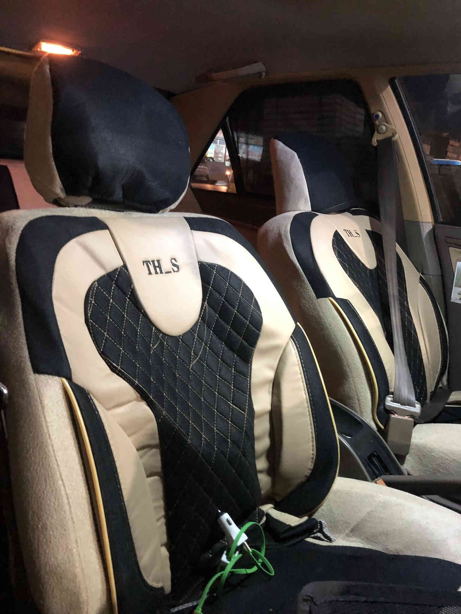 السلام عليكم من رخص مدير الكروب 
للبيع بيجو اكد موديل 2016 دشبول عالي رقم بغداد انكليزي هزة جديدة بسمي امصفر هيئة وغرمات 
مكينة كير اكلج مكفول تبريد تدفئة صدر خلفي جديد صدر امامي نص عمر ابريك عنابير خلفية جديدة وعنبار الرئيسي جديد السيارة جاهزه للشغل دوشمة عامة 
ماشية ٨٠ الف حقيقي 
السعر 53$وبيها مجال الي ميعجبه السعر لايكسر بيها السيارة جديدة بمعنى الكلمة 
مكان بغداد حي العامل 
للاتصال 
*********** سيد حيدر
