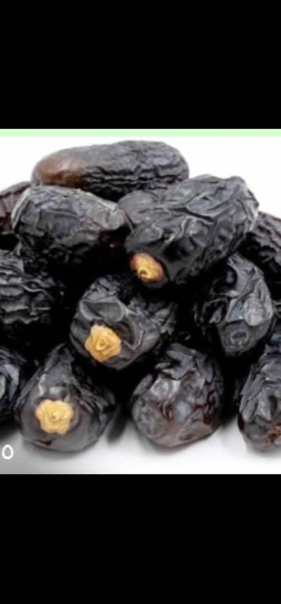 بيارم  حجم  دبل دبل سنتين يحمل 
السعر ١٥٠ الف
زاملي  ١٥٠ الف 
ابو الهول افخر التمور التجاريه  ١٥٠ الف 
 لون التمر الاسود هو  ابو الهول 
والصوره الثانيه هو البيارم

للحجز
***********
بابل السريع الدولي كيش ركبة الجسر كيش
