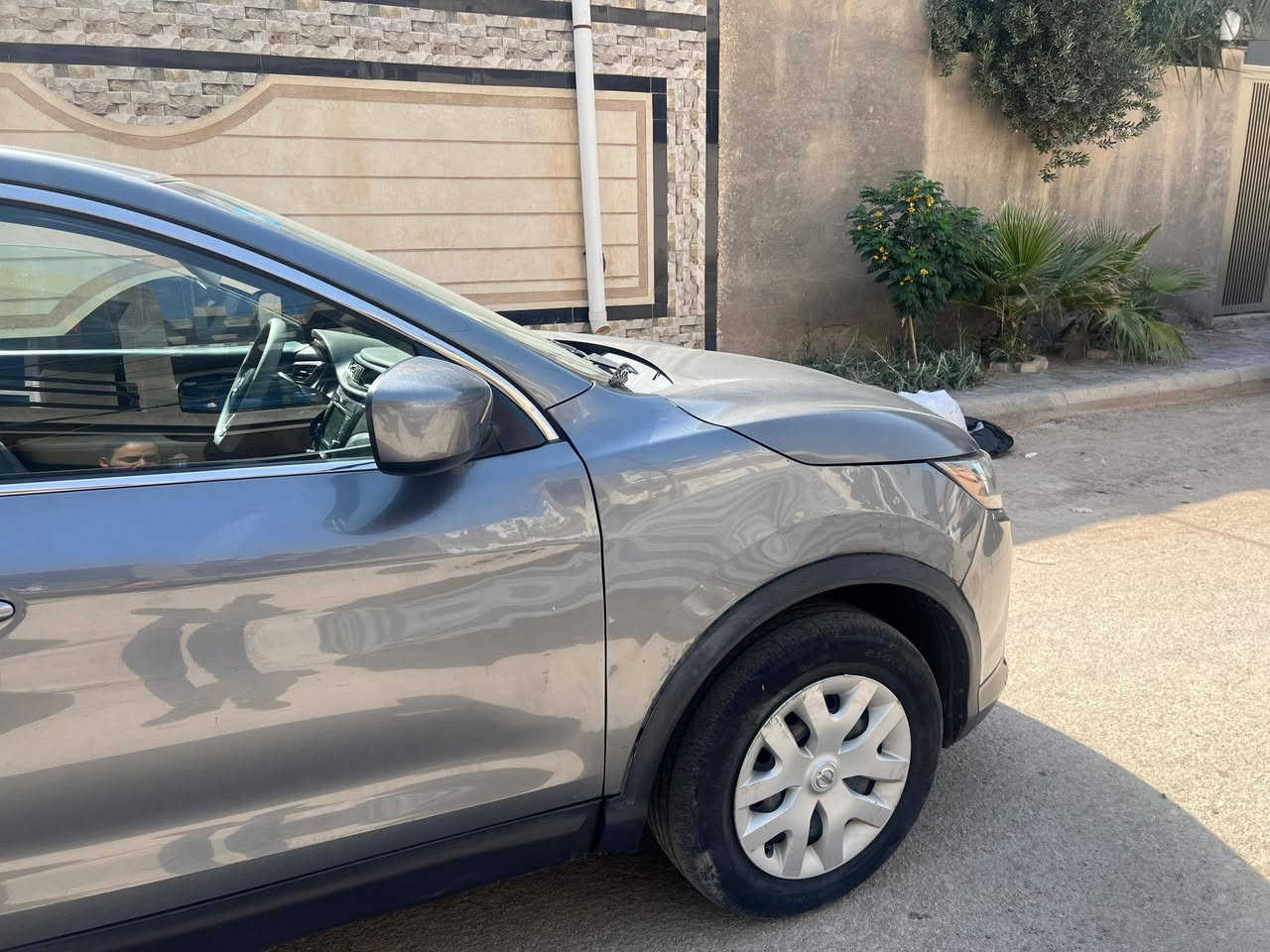 السلام عليكم

للبيع فقط
🚘 نيسان روج 2019 فئة S
🔹 محرك 2000cc
🔹 تشغيل سويج
🔹 مثبت سرعة

📌 المواصفات والحالة:

- حادث جاملغ
- البيند مبدل فقط بدون شواصي
- بدون لغد وبدون صبغ
- باقي السيارة راجع عالبارد
- طخة بباب السايق
- شخوط بسيطة بالباب الخلفي
- الإيرباك: دركة ودشبول فقط

📏 الممشى: 57 ألف كيلو (مو ميل)
📈 قابل للزيادة البسيطة

السيارة على إيدي وما متعبة، والبنزين كله محسن، وتجي وتشوف بعينك 👍

📍 مكان السيارة: السماوة

💰 السعر: 124 وبيه مجال للشراي

📞 للتواصل: ***********
📲 واتساب موجود
❌ غير متواجد على الفيس
