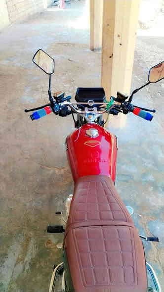 سلام عليكم دراجه سيفان موديل 25 مكفولة كفالة عامه اوراق سكنر محرك 200 الدراجه خير من الله مابيه اي نقص السعر 800 وبيه مجال الشراي يتصل ***********
