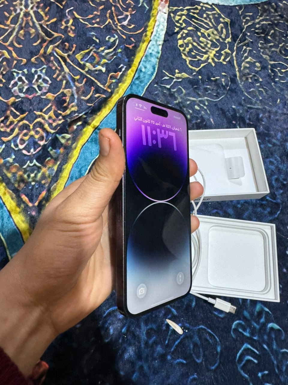 سلام وعليكم ايفون 14 برو ماكس دبل شريحه بطاريته 86 جهاز كلش نظيف وياه كارتونه وكيبل
اني مكلف بلنشر رقم صاحب جهاز ***********

