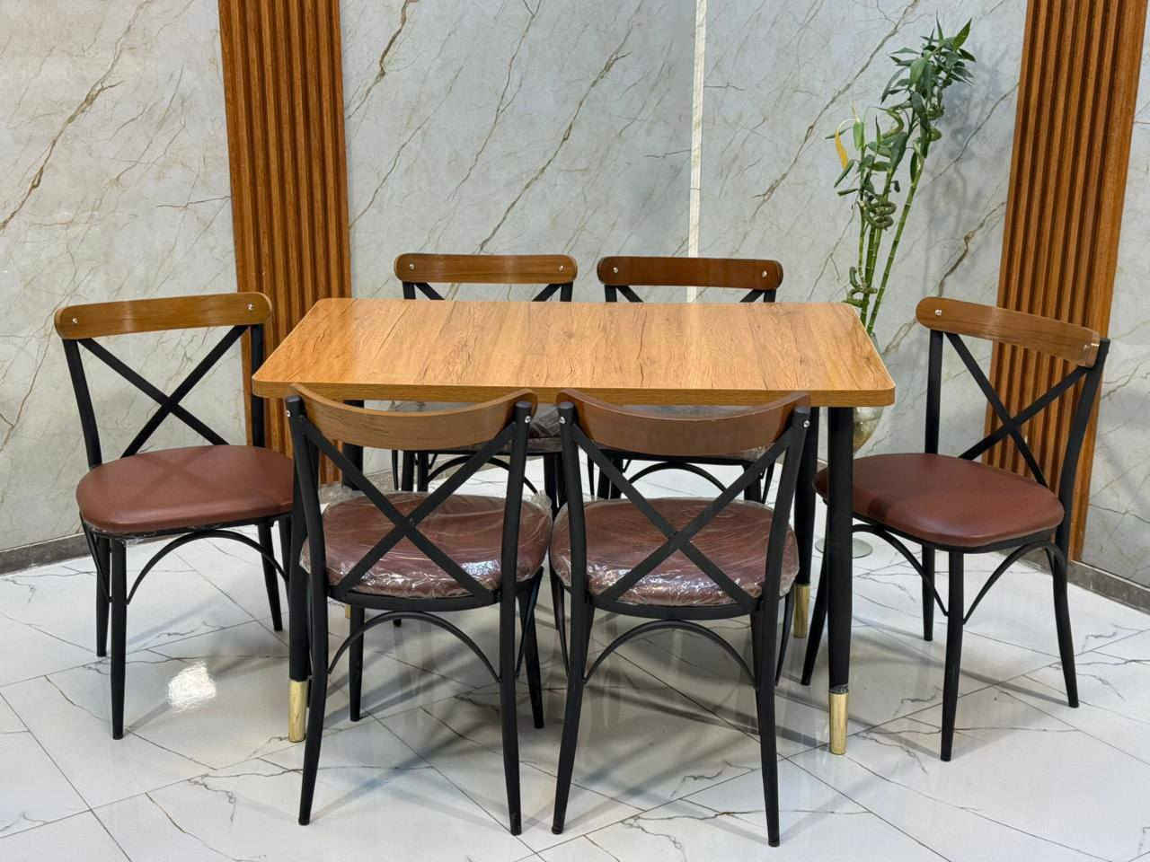 ميز طعام شغل درجه اولى
 سطح خشب كشنات جلد رجل حديد
ميز مع 4 كراسي  200 الف 
ميز مع 6 كراسي 250  الف


**إذا كنت صاحب هذا الإعلان وتريد حذفه لأي سبب، رجاءا أرسل رسالة إلى الدعم الفني**