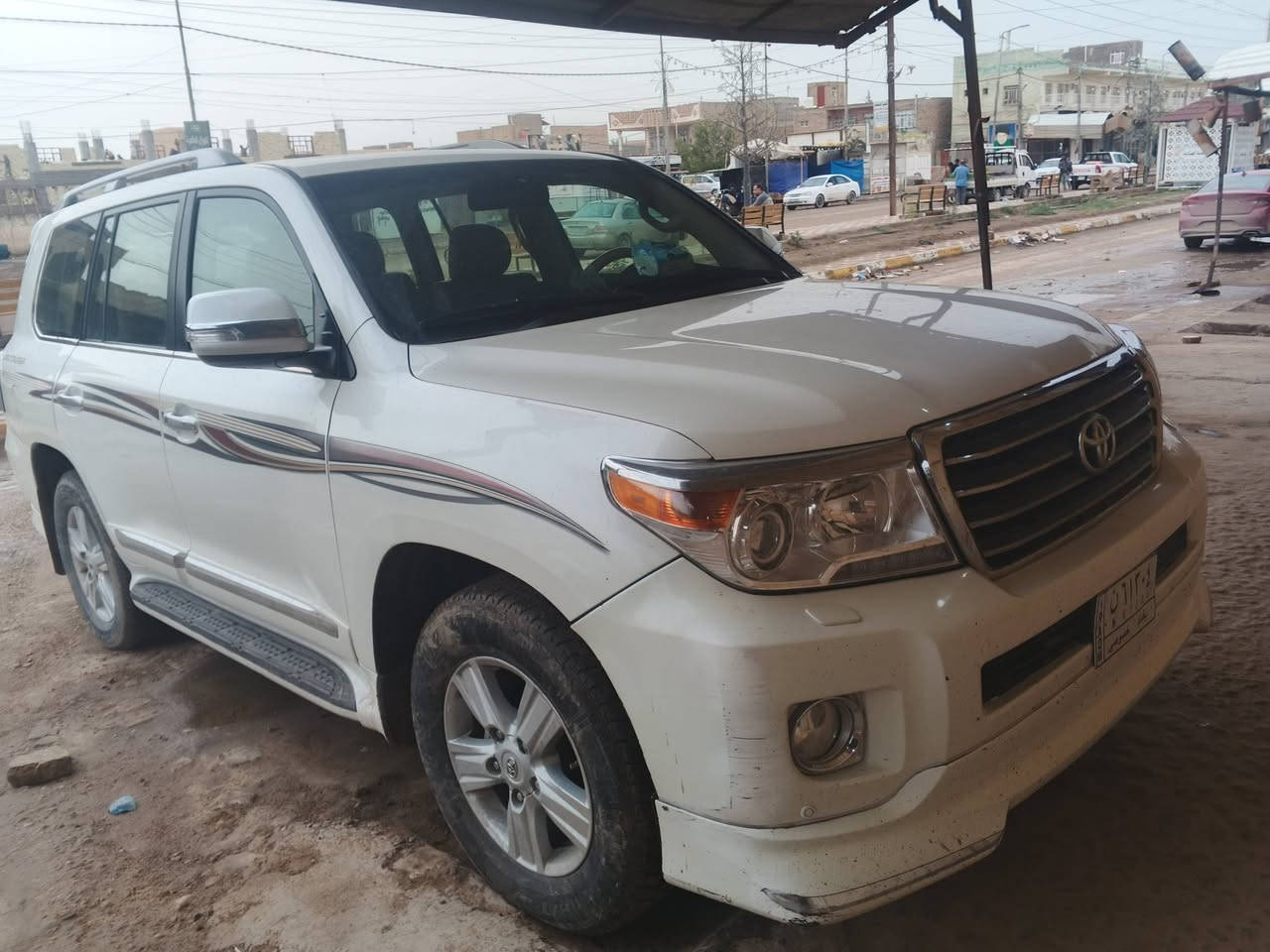 سلام عليكم. لاندكروز 2013 رقم بغدآد  سنويه 2030   السياره مكفوله عامه من الضربه والصبغ فوال مواصفات لكزز فتحه سلايد روف تشغيل عن بعد بصمه تشغيل رابع بصمات ابواب زراك لايت مري شفط ترحيب
مقاعد كهرباء  جلد 7راكب داخل جديد جدا  فورويل 
طفايه حريق محرك 6سلندر ماشيه 167
3 قطع تبريد  سياره مناقصه كلشي جيده جدا 
العنوان  آلديوانيه
الاتصال / ***********
السياره مناقصهه شي حداديه تايرات من كلشي جاهزه 
ملاحظة هامة تابع صفحه حته يوصلك كلشي جديد او حالين النشر مجاني
