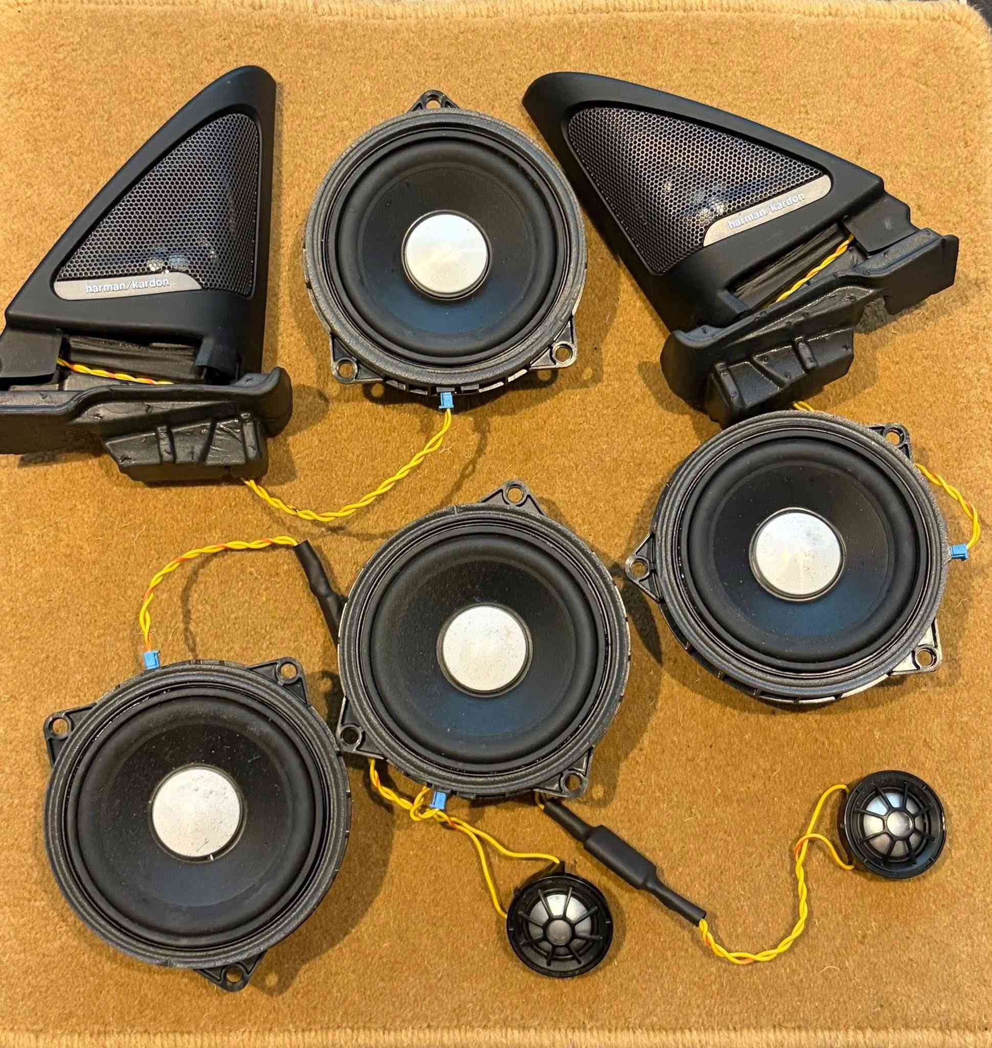 شون الخوه غراض للبيع
تريدة دزلياه بخدمتك ماقصر وياكم


**إذا كنت صاحب هذا الإعلان وتريد حذفه لأي سبب، رجاءا أرسل رسالة إلى الدعم الفني**