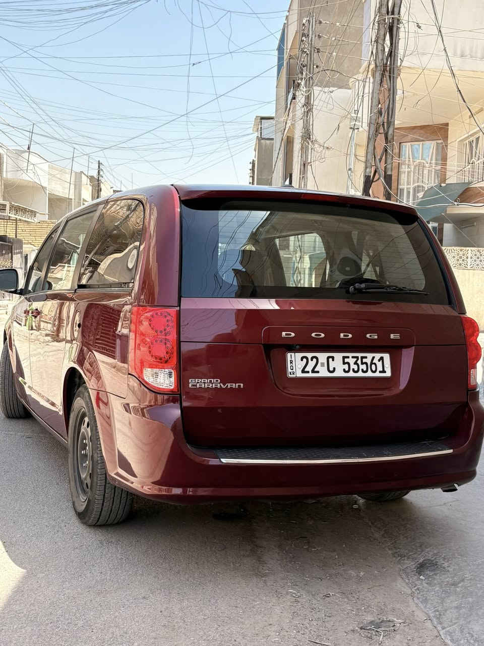 السلام عليكم 

دوج كرفان - DODGE CARAVAN
للبيع 

محرك 6 سلندر (3.6 )

مواصفات عادية 
3 قطع تبريد
كشنات متصل 
7 راكب 
شاشة بلادية 
رقم أربيل 

وارد كندي ( حادثها سرقة جاملغ وبنيد )
  وبالعراق بيها صفحة السكن صبغ ، وبيها صبغ بقبق الجنطة  بدون ضربة بدون دواخل 
أبيع حزام 

135 ورقة وبيها مجال 
مكان السيارة بغداد حي اور 

‭0783 864 7153‬
0783 818 4384
