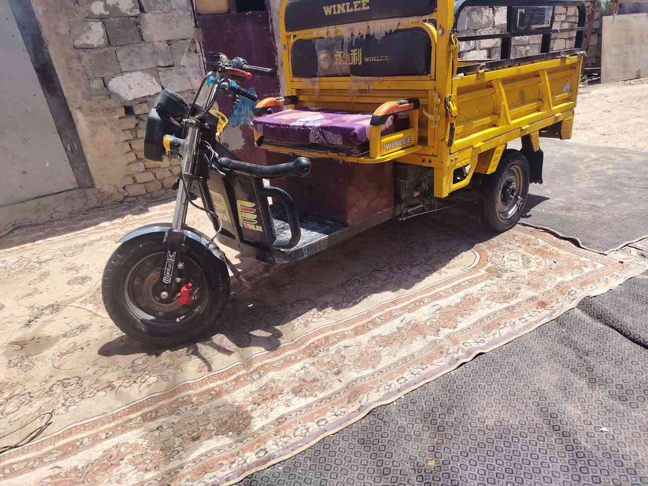 السلام عليكم ستوته شحن للبيع الحجم الوصط باتريات جديد مستعملات فتره بصيطه ستوته نضيفه ومابيه نقص السعر 850وبيه مجال بصيط العنوان بغداد الوشاش للستفسار ***********او***********
