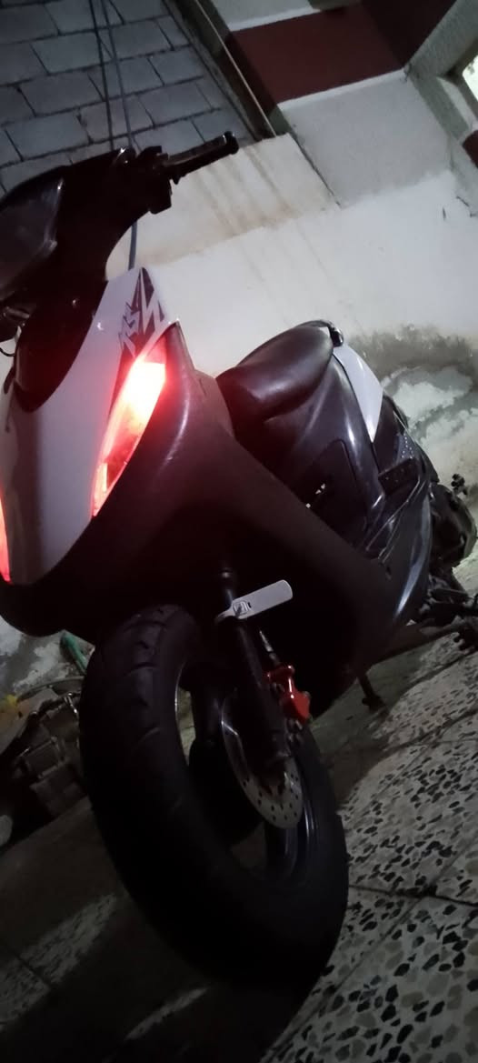 السلام عليكم 
 للبيع ماكس عدله دراجه خير من الله بوشه 49  بلاد ما مفتوحه كفرات ختم بلاد كامله من سلف وهندر وكهربائيات شغاله ما ناقصها اي شي تاخذها ربع ما تصرف عليها  السعر 500وبيه مجال مكاني بعقوبة تحرير رقم *********** موجود واتساب
