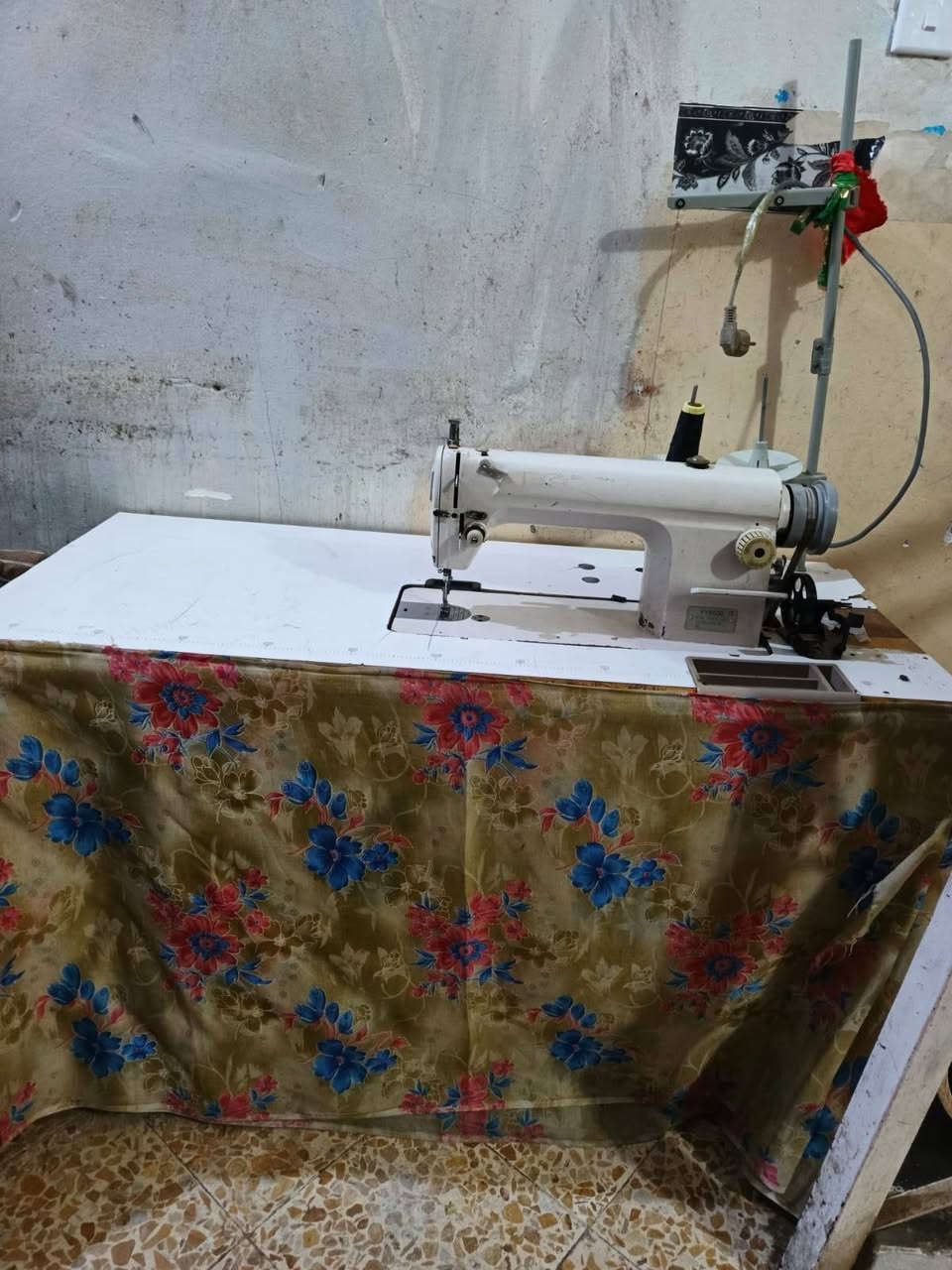 مكينه جدن نضيفه ونبي كلشي ما بيه ولا عوزه شي مكان كربلا سعر 150 بيه مجال ***********
