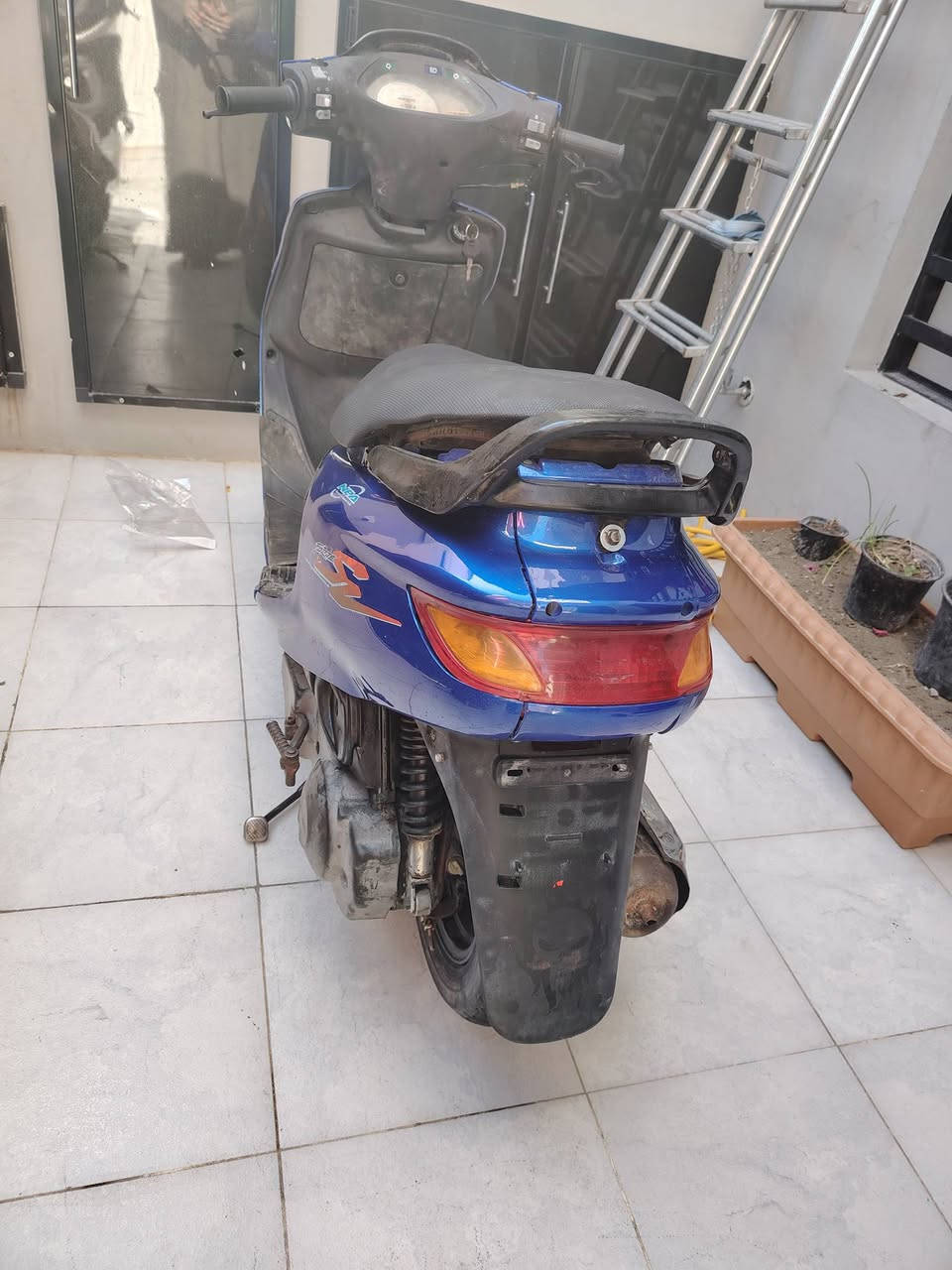 للبيع فراشه حاويه فحل دسك امامي مكينه ناعمه شلعه فول كهربائيات كلهه شغاله سلف هندر كامله علفحص السعر 450اي استفسار ***********عنواني نجف موجود واتساب
