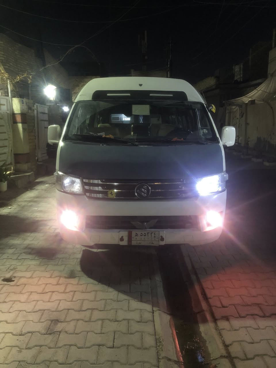 السلام عليكم سياره موديل 15مكينه وكير واكسل خير من الله المكينه صار 10ايام شادهه  تبريد شغال بيهه منظومه غاز 60 محوره 18مقعد  السياره جاهزه صاحبهه يريد تحويل مطلوبه غرامه15ورقه مكاني بغداد الزعفرانيه السعر  90ورقه بيع مستعجل الرقم ***********  مكفوله من ضربه وصبغ بس بيهه طخات على البارد
