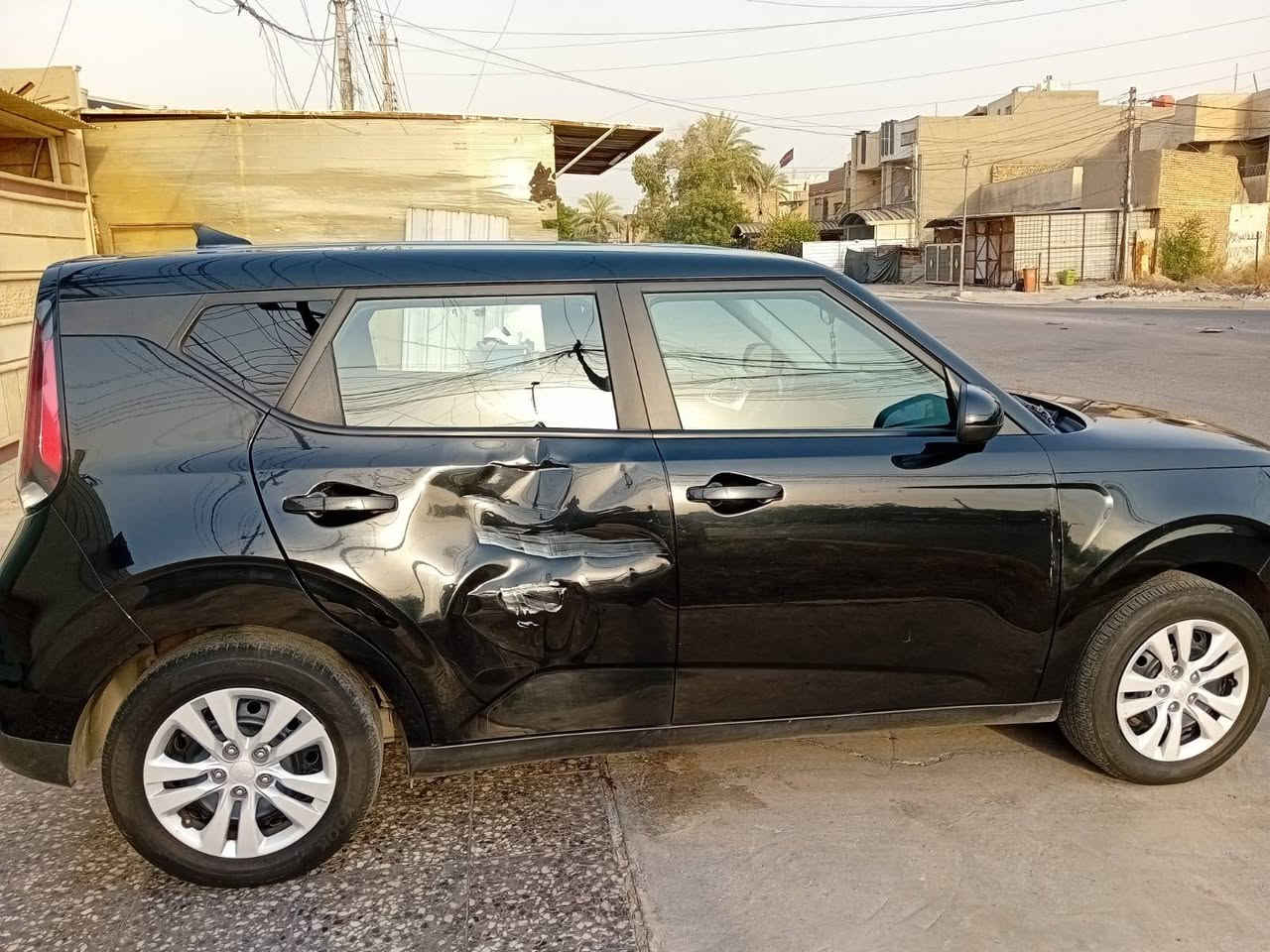 السلام عليكم
كيا صول 23 أسود

الحادث منشور فقط بنيد مبدل والباب الخلفي قبل يومين انطخ وياهه باب جدید اطیک

المواصفات

محرک 2.0 دوش تحكمات استيرن اوتو بارك وتوقف ذاتي ورادار مسار تبريد جيد ماشيه 55 ميل السياره بحاله جيده سياره مال جناي السعر 142

*********** بغداد العامل

***********

ابو عباس
