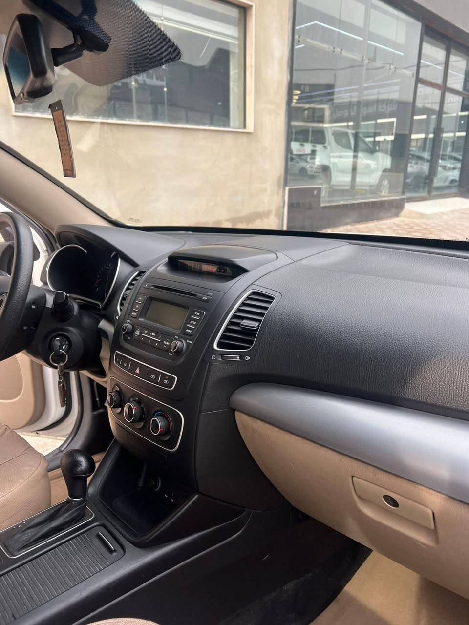 سرنتو ٢٠١٣
_محرك ٦ سلندر
ماشية ٤٢ الف
سيارة جديدة
رقم نينوئ جديد
كابون بانزين
***********
