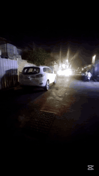 السلام عليكم توفر عندي بيت طابو زراعي سند25 مساحة البيت 115متر /جبهه--5سم-25 --/نزال ---23/ طابق واحد الرادله شويه ترتيب  كامله كل الخدمات مي مجاري كهرباء تبليط عرض الفرع11متر التبليط 8 امتار  موقع البيت البلديات الضباط خلف الصحفيين قرب مدرسه زين القوس منطقه حي الامير للاستفسار اكثر الاتصال *********** /للتاكيد سند وكاله موجودات على طابو الخلاني والسعر 82  وبي مجال
